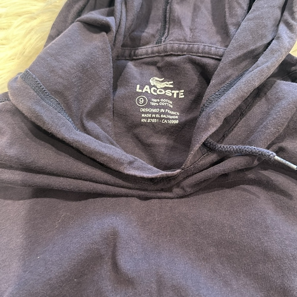 Lacoste - Picture 3 of 4